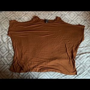 Open shoulder top